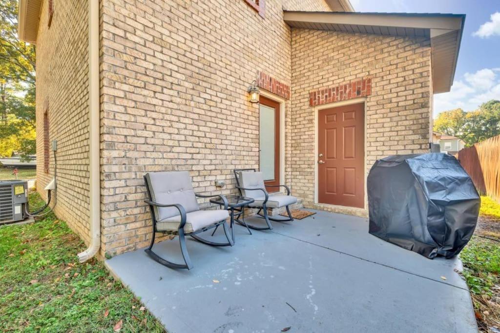 Cozy 2B Townhouse King Bed Free Parking Tv In Brs Concord Exterior foto