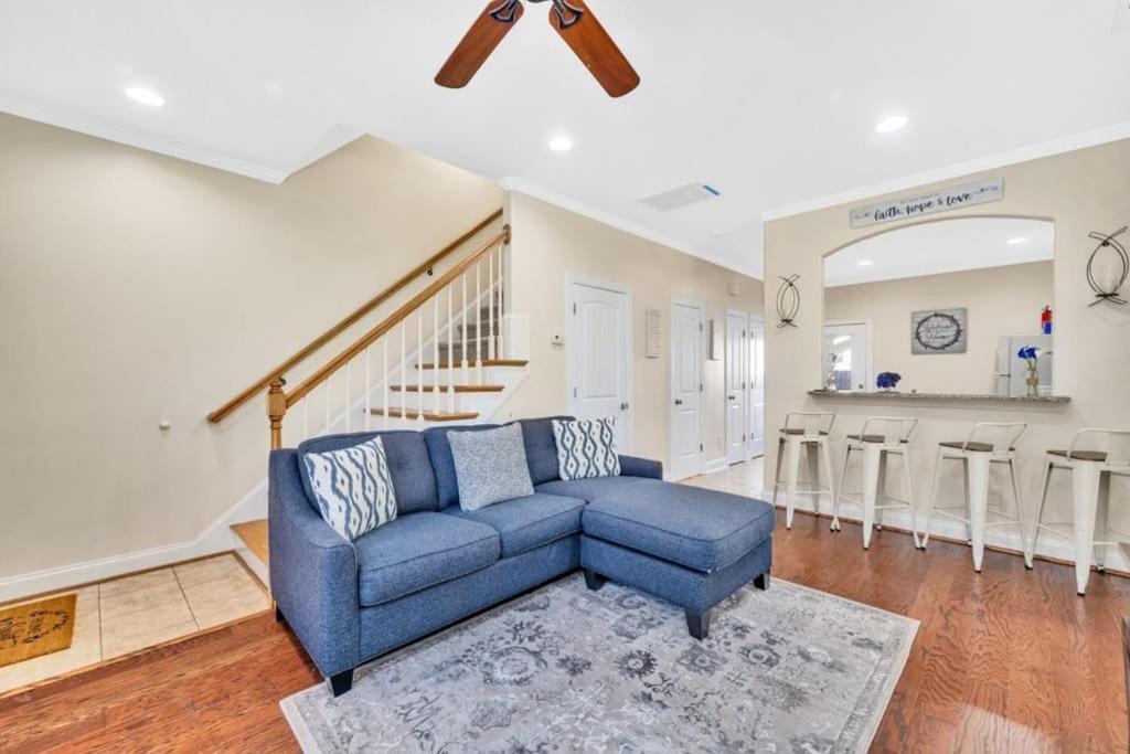 Cozy 2B Townhouse King Bed Free Parking Tv In Brs Concord Exterior foto